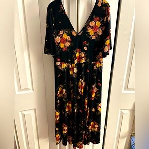 Torrid size 1 black dress